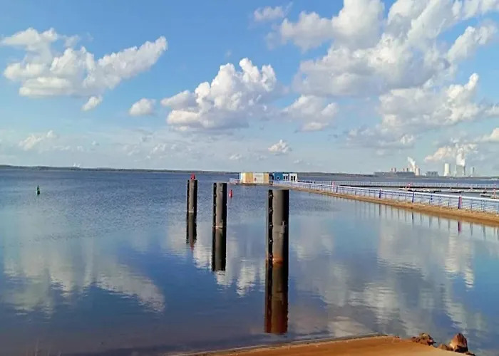 Hotel na wodzie For Six Guests,